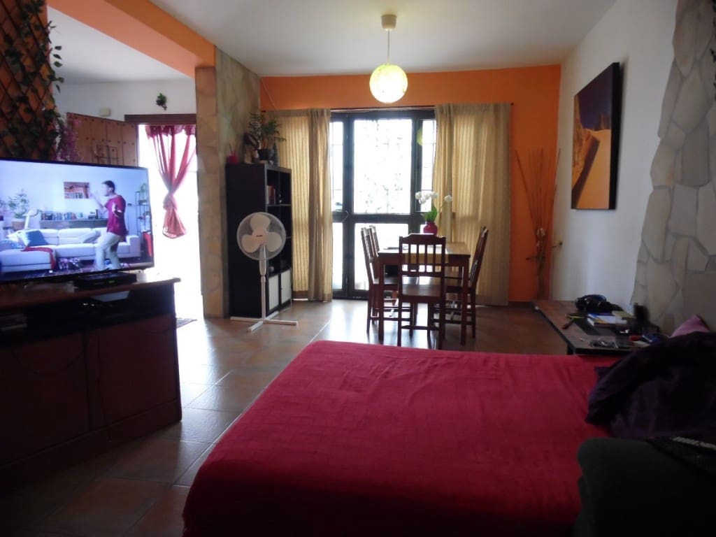 9 chambre Maison de Ville à vendre à Sayalonga - 231 000 € (Ref: 3122155)