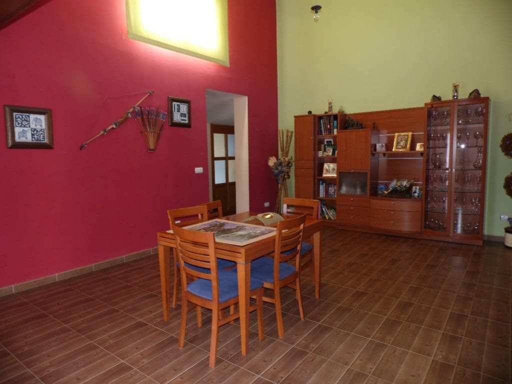 7 soveværelse Villa til salg i Vinuela med swimmingpool garage - € 650.000 (Ref: 3122217)