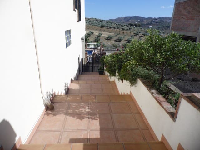 7 sovrum Villa till salu i Viñuela med pool garage - 650 000 € (Ref: 3122217)