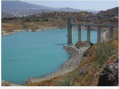 7 soveværelse Villa til salg i Vinuela med swimmingpool garage - € 650.000 (Ref: 3122217)