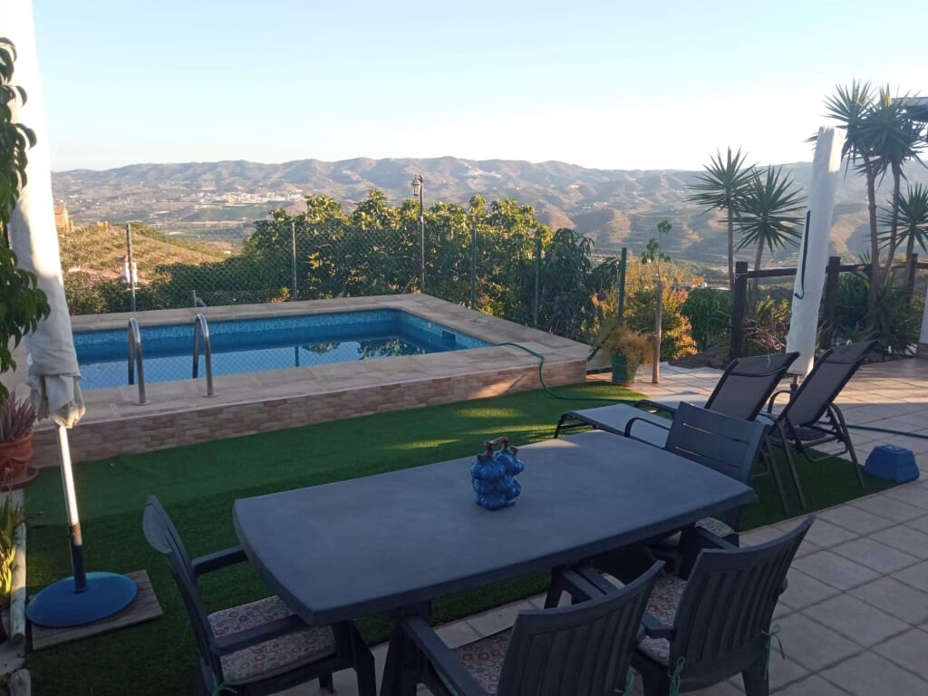 3 soveværelse Finca/Landehus til salg i Triana med swimmingpool garage - € 320.000 (Ref: 3122226)