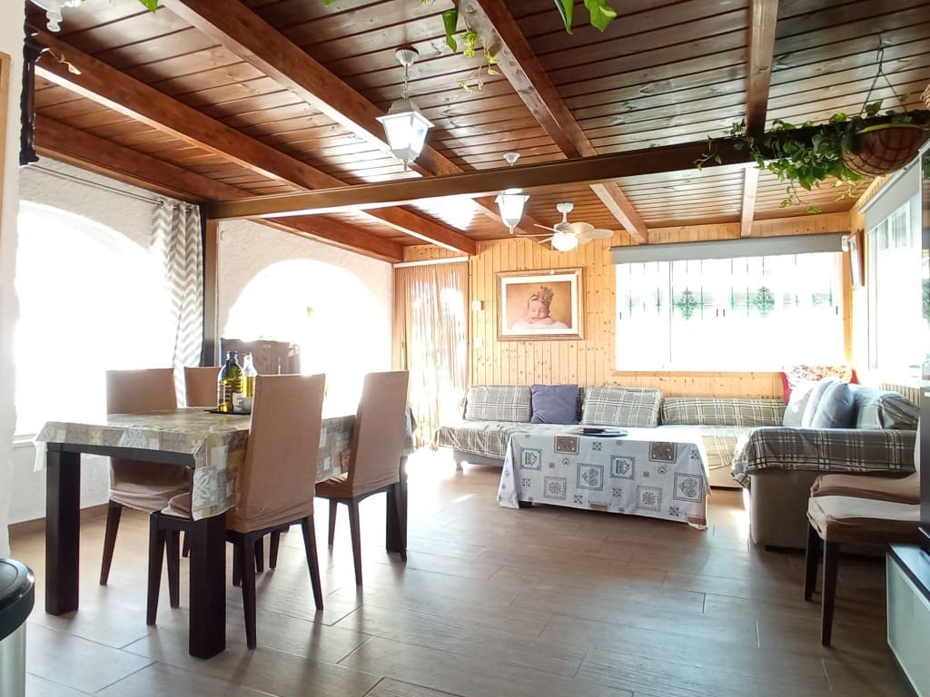5 sypialnia Willa na sprzedaż w Lagos z basenem garażem - 630 000 € (Ref: 3122336)