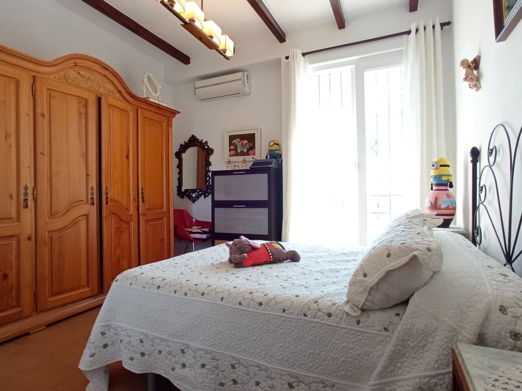 5 sypialnia Willa na sprzedaż w Lagos z basenem garażem - 630 000 € (Ref: 3122336)