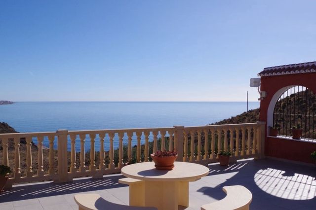 5 sypialnia Willa na sprzedaż w Lagos, Vélez-Málaga z basenem garażem - 630 000 € (Ref: 3122336)