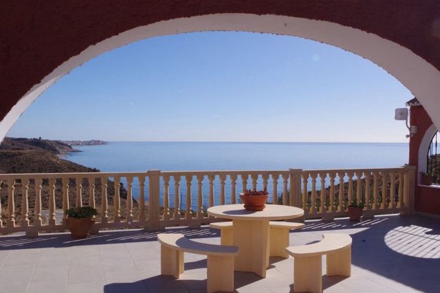 5 sypialnia Willa na sprzedaż w Lagos, Vélez-Málaga z basenem garażem - 630 000 € (Ref: 3122336)