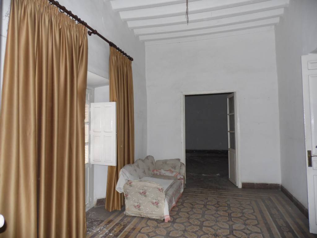 5 soverom Hus til salgs i Velez-Malaga med garasje - € 320 000 (Ref: 3430944)