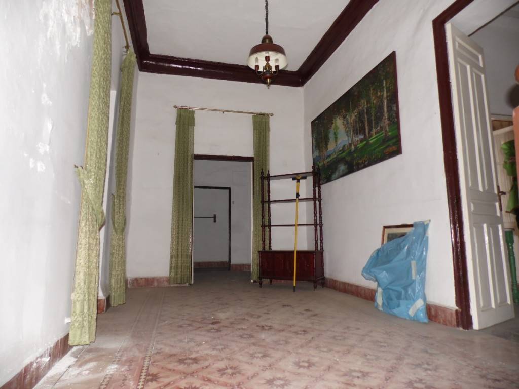 5 soverom Hus til salgs i Velez-Malaga med garasje - € 320 000 (Ref: 3430944)