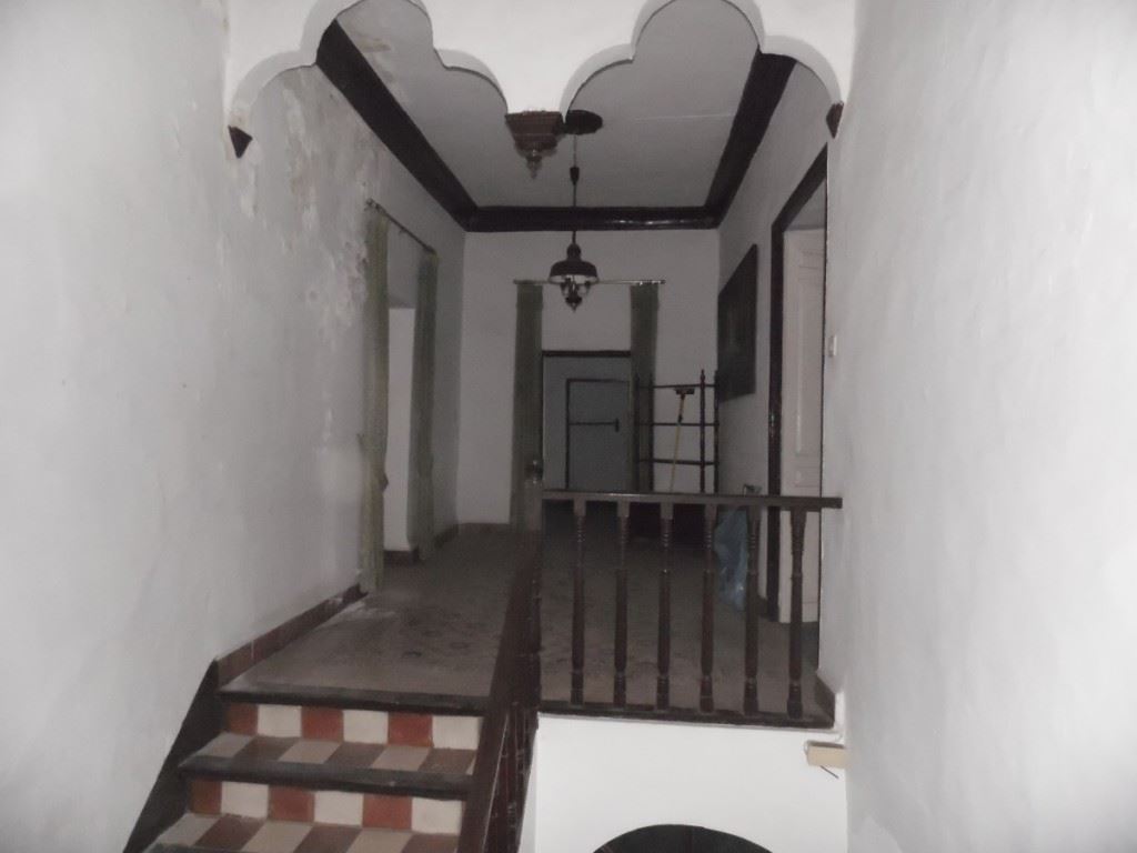 5 soverom Hus til salgs i Velez-Malaga med garasje - € 320 000 (Ref: 3430944)