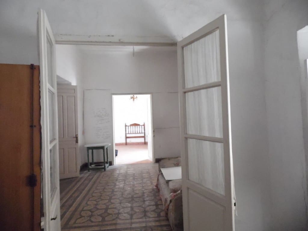 5 soverom Hus til salgs i Velez-Malaga med garasje - € 320 000 (Ref: 3430944)