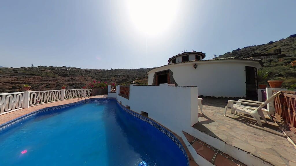 4 soverom Finca/Herregård til salgs i Torrox med svømmebasseng garasje - € 378 000 (Ref: 3600799)