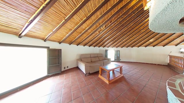 4 Zimmer Finca/Landgut zu verkaufen in Torrox mit Pool Garage - 378.000 € (Ref: 3600799)