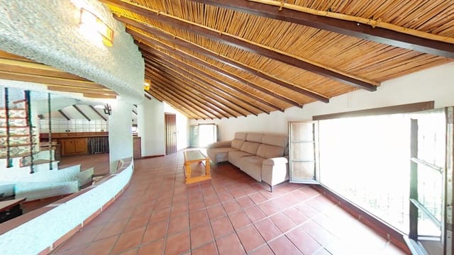 4 Zimmer Finca/Landgut zu verkaufen in Torrox mit Pool Garage - 378.000 € (Ref: 3600799)