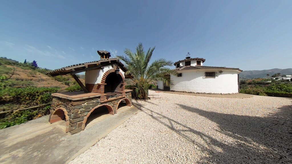 4 soverom Finca/Herregård til salgs i Torrox med svømmebasseng garasje - € 378 000 (Ref: 3600799)