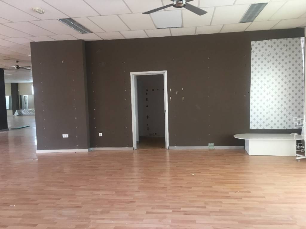 3 slaapkamer Commercieel te koop in Caleta de Velez - € 577.500 (Ref: 3600912)