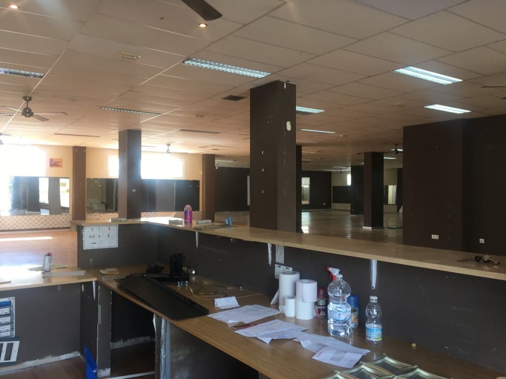 3 slaapkamer Commercieel te koop in Caleta de Velez - € 577.500 (Ref: 3600912)