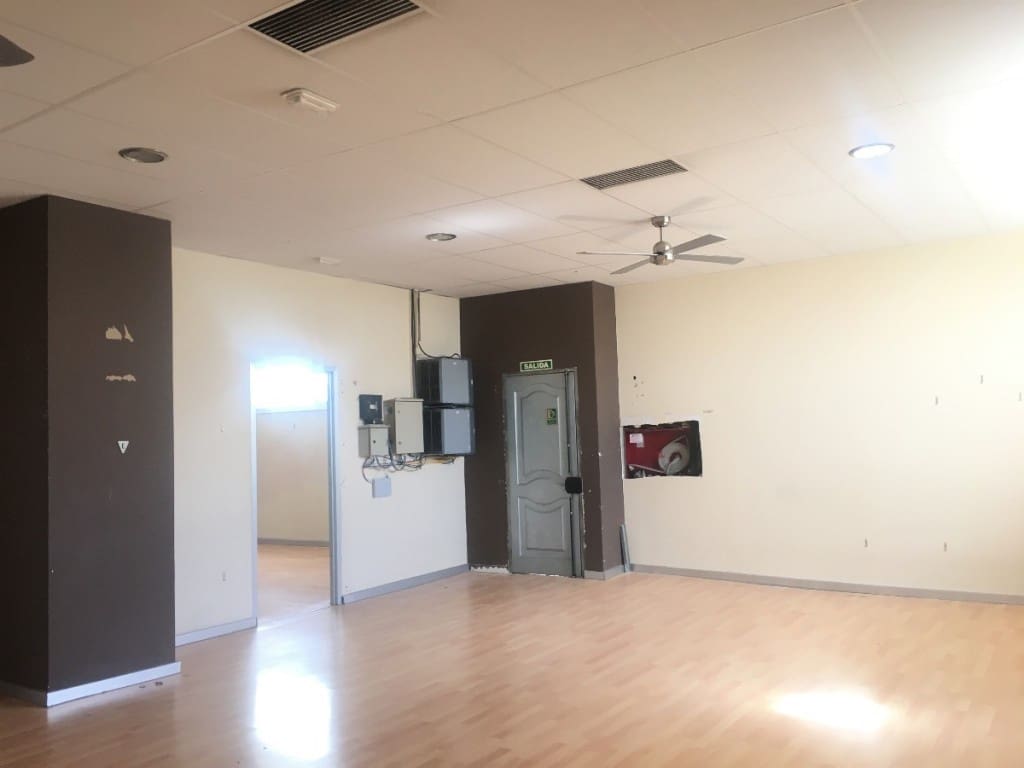 3 slaapkamer Commercieel te koop in Caleta de Velez - € 577.500 (Ref: 3600912)