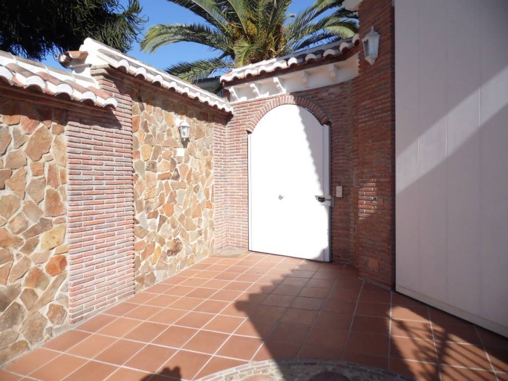 4 quarto Moradia para venda em Nerja com piscina - 3 000 000 € (Ref: 3600951)