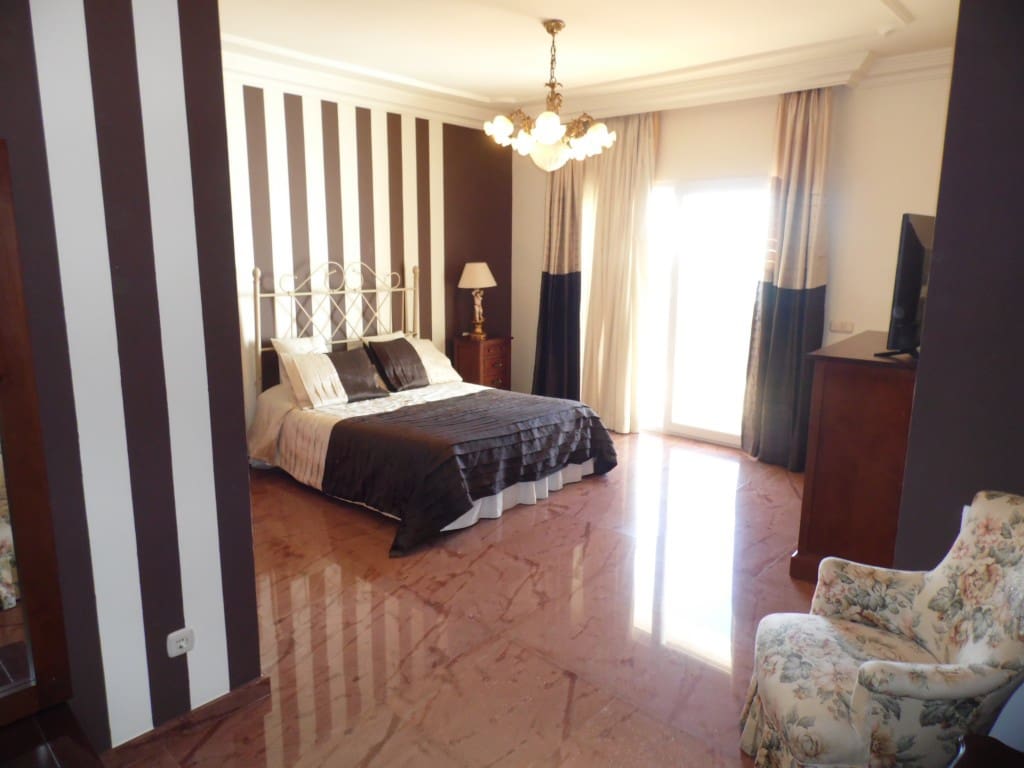 4 quarto Moradia para venda em Nerja com piscina - 3 000 000 € (Ref: 3600951)