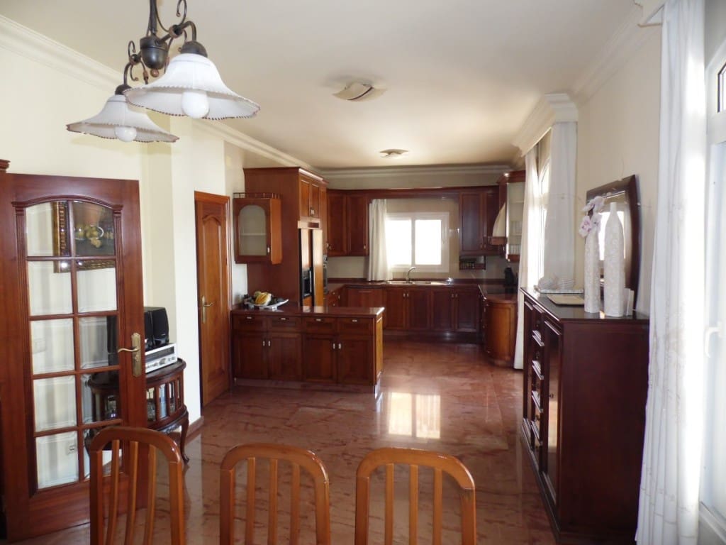 4 quarto Moradia para venda em Nerja com piscina - 3 000 000 € (Ref: 3600951)