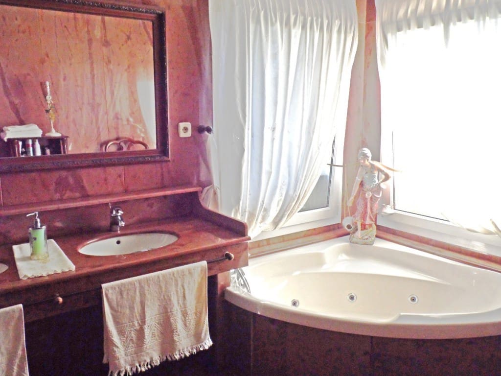 4 quarto Moradia para venda em Nerja com piscina - 3 000 000 € (Ref: 3600951)