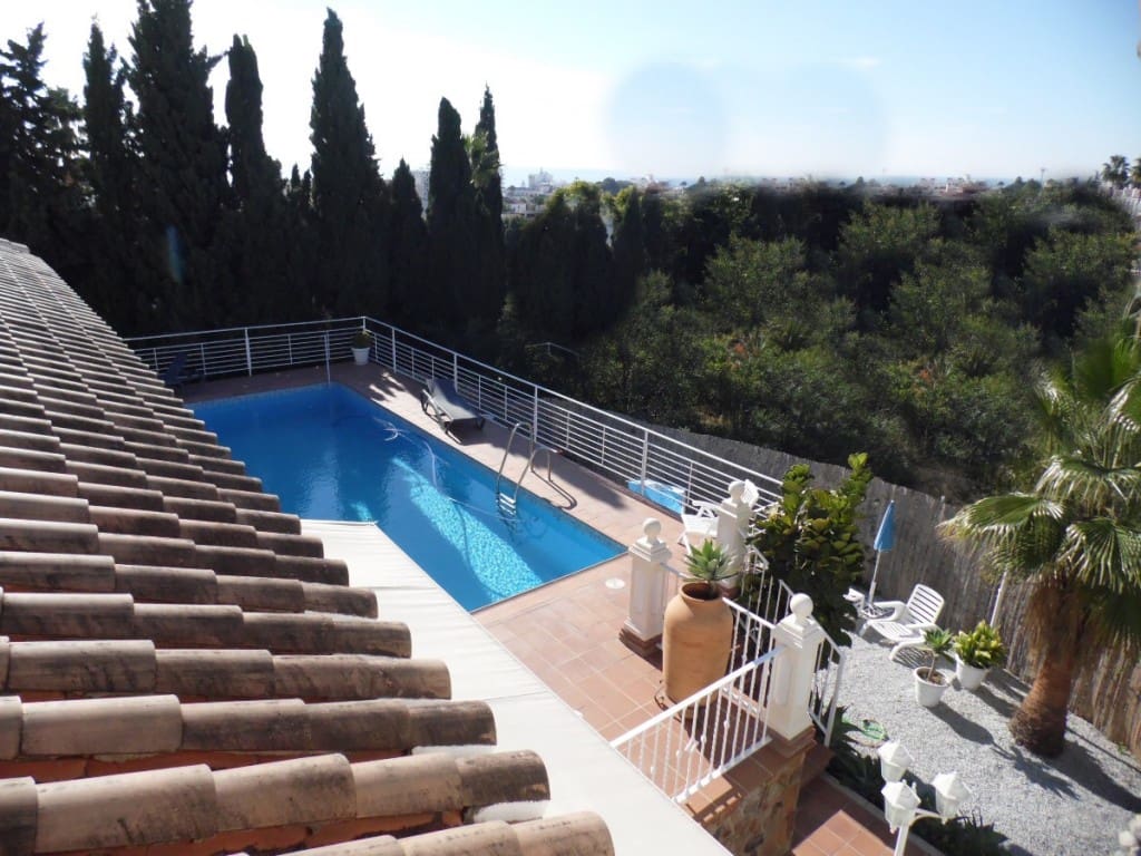 4 quarto Moradia para venda em Nerja com piscina - 3 000 000 € (Ref: 3600951)