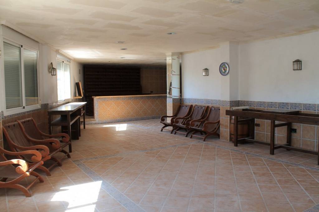 Restaurant/Bar for sale in Totalan - € 140,000 (Ref: 3662130)