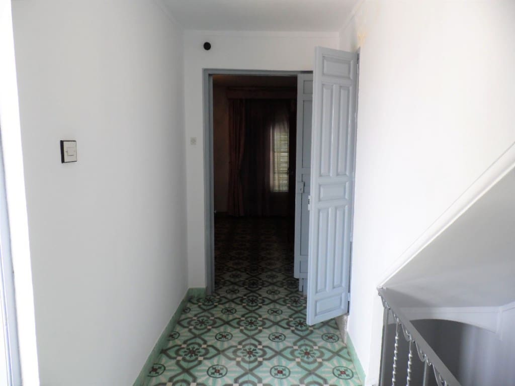 4 soveværelse Byhus til salg i Competa - € 189.000 (Ref: 3971672)