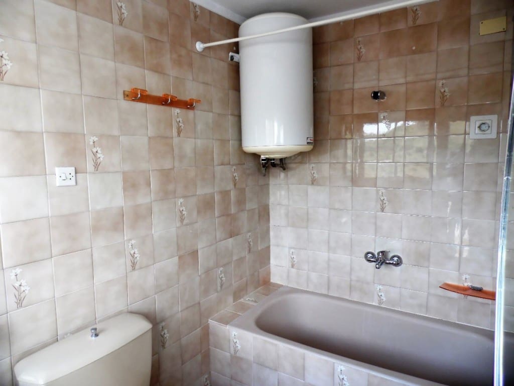 4 soveværelse Byhus til salg i Competa - € 189.000 (Ref: 3971672)