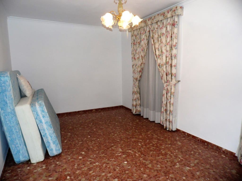 4 soveværelse Byhus til salg i Competa - € 189.000 (Ref: 3971672)