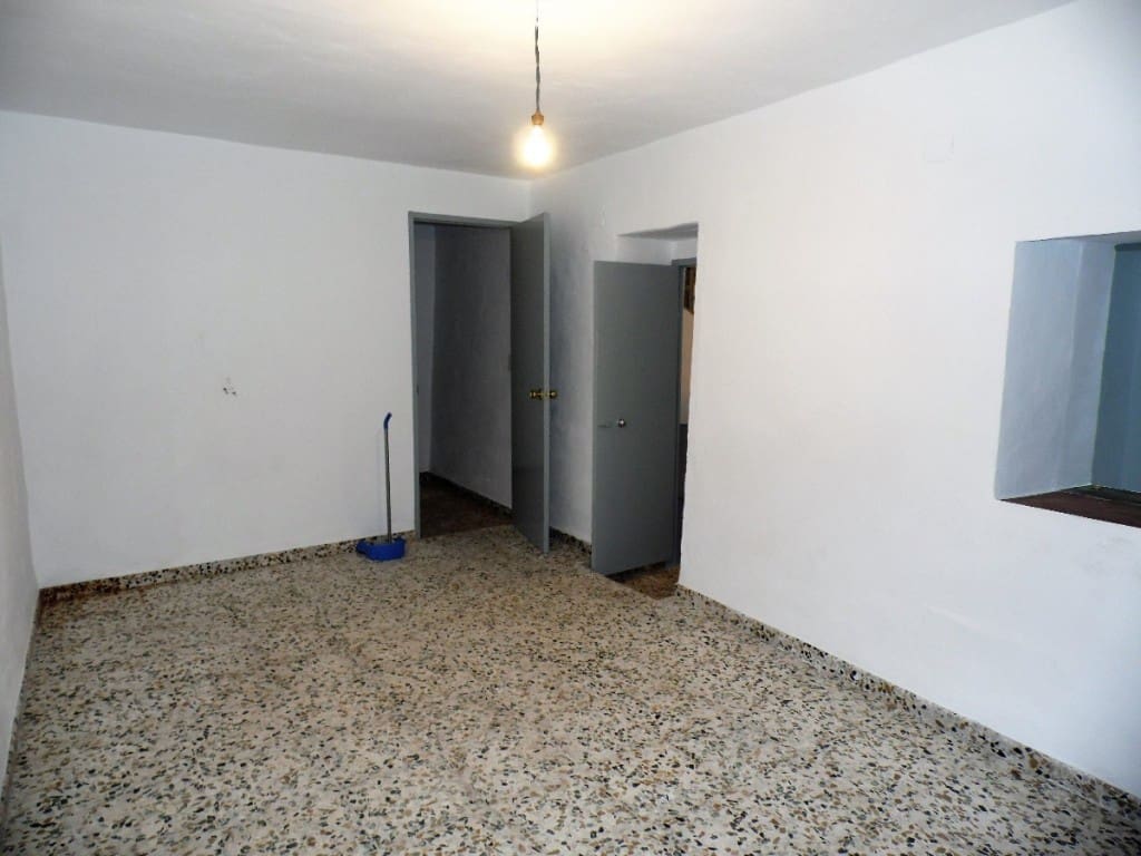 4 soveværelse Byhus til salg i Competa - € 189.000 (Ref: 3971672)