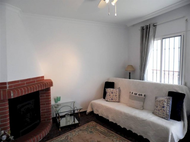 1 makuuhuone Omakotitalo myytävänä paikassa Periana - 69 000 € (Ref: 4012653)