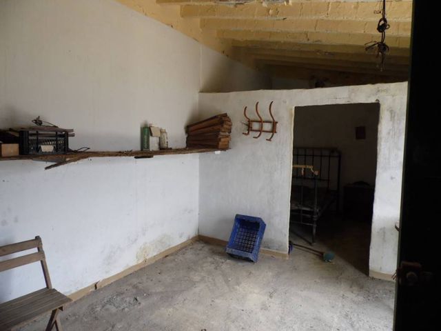 2 slaapkamer Finca/Landhuis te koop in Arenas - € 99.000 (Ref: 4032705)