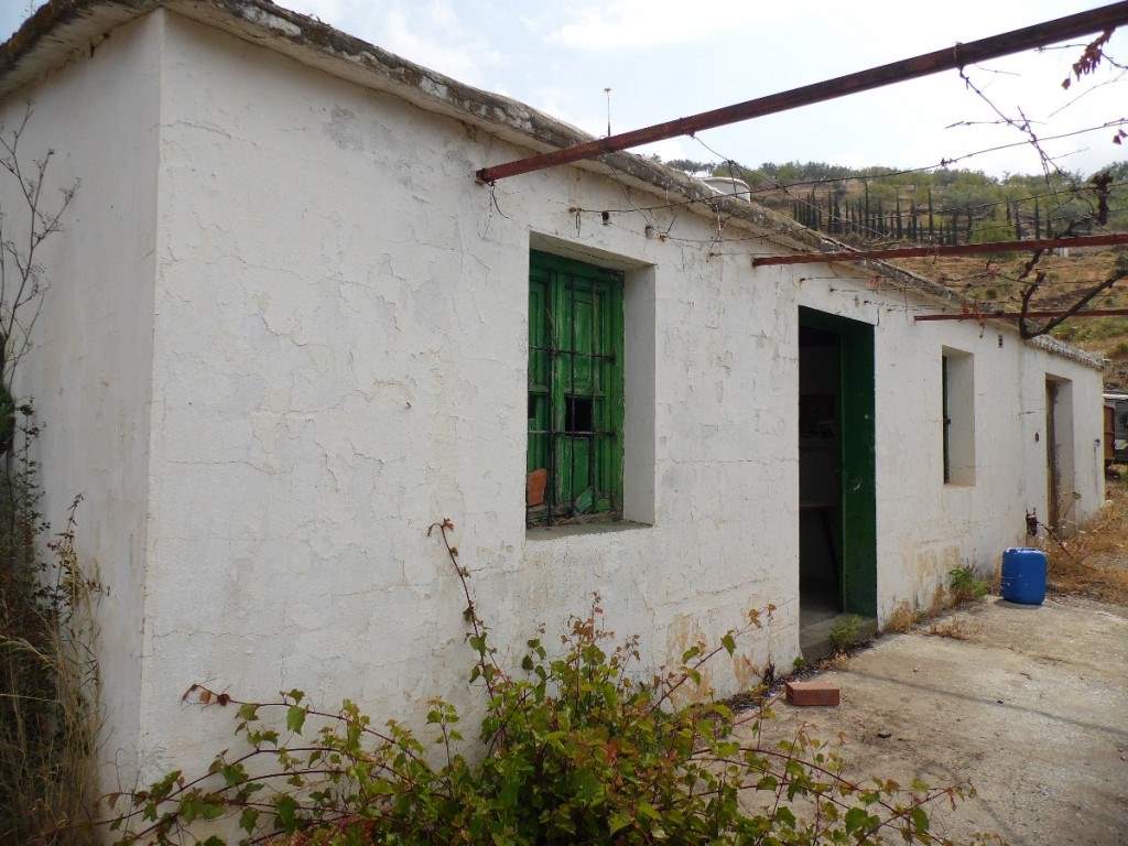 2 slaapkamer Finca/Landhuis te koop in Arenas - € 99.000 (Ref: 4032705)