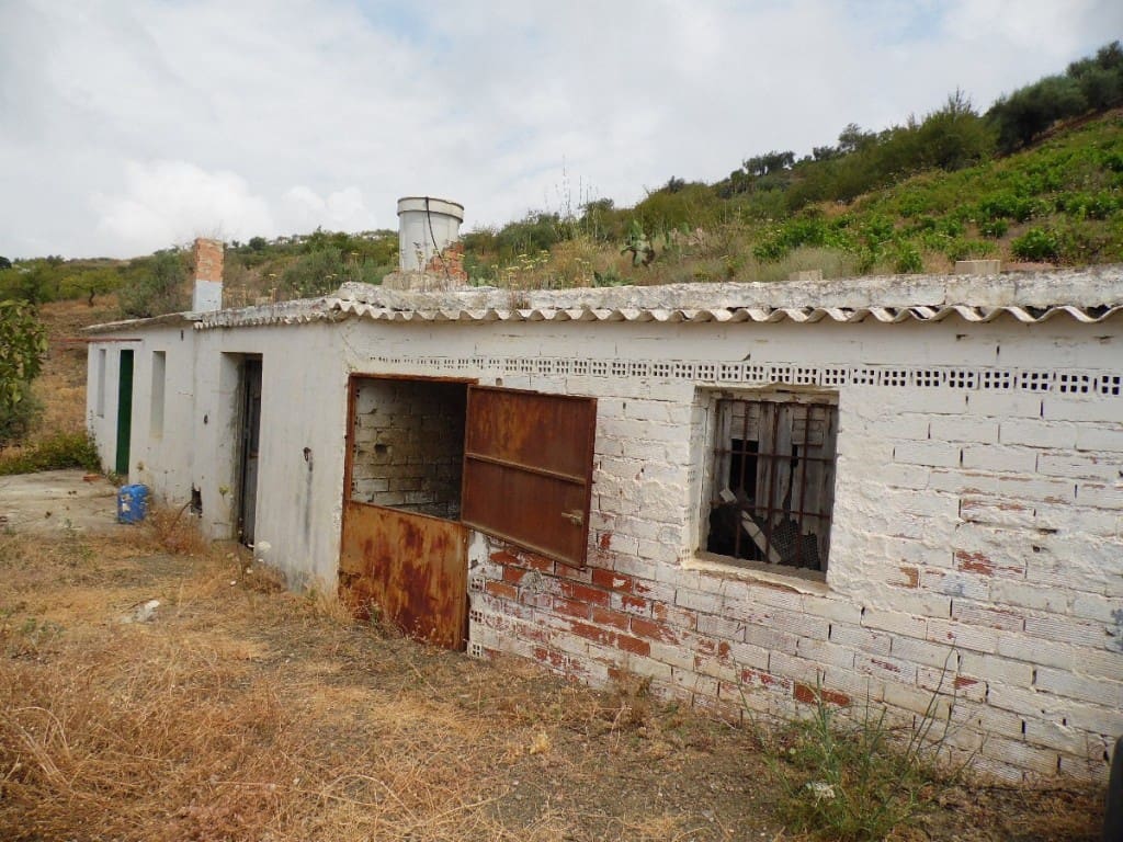 2 slaapkamer Finca/Landhuis te koop in Arenas - € 99.000 (Ref: 4032705)