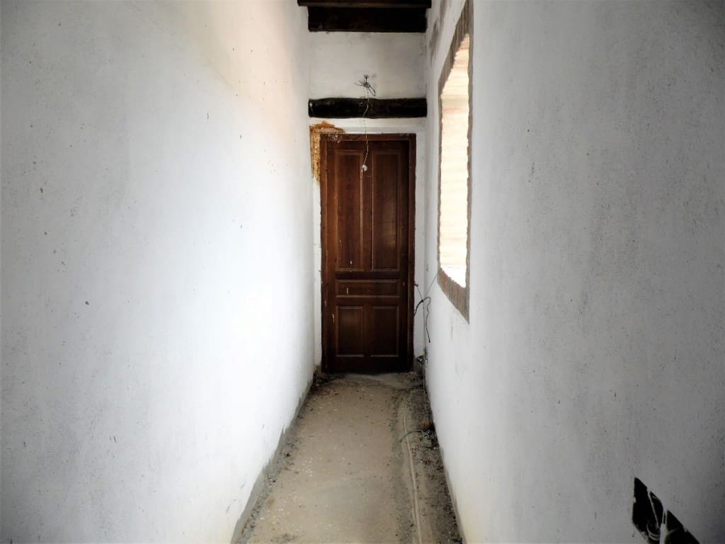 4 soveværelse Byhus til salg i Salares - € 149.100 (Ref: 4119638)