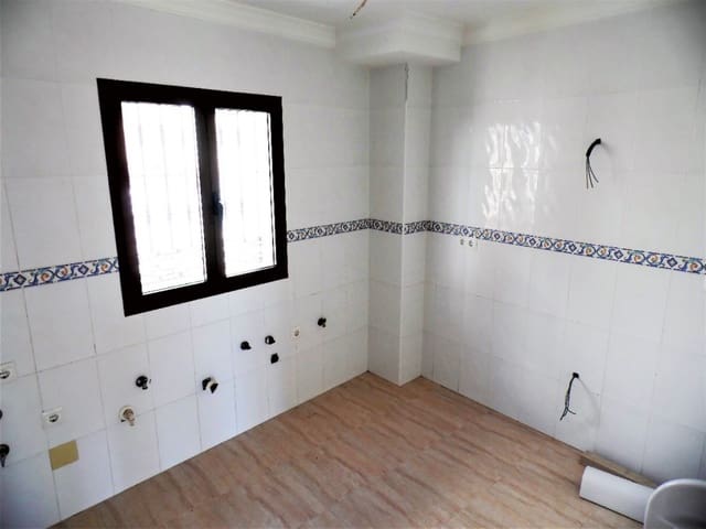9 bedroom Townhouse for sale in Algarrobo - € 472,500 (Ref: 4194934)