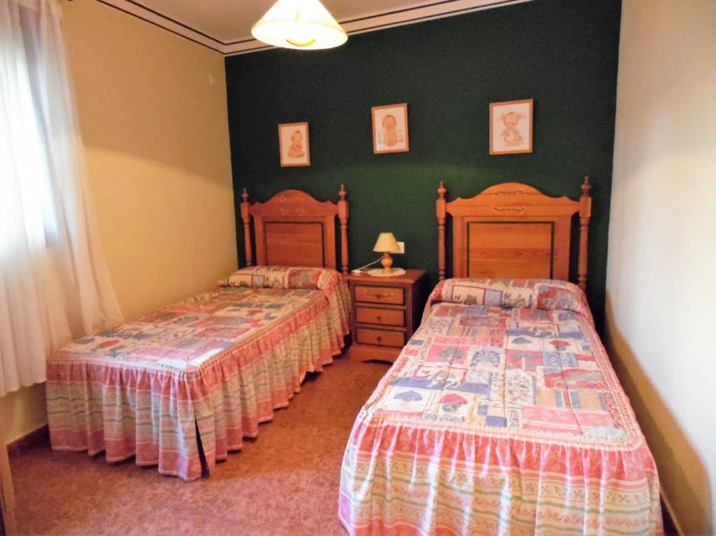 3 soveværelse Byhus til salg i Sayalonga - € 155.000 (Ref: 4433319)