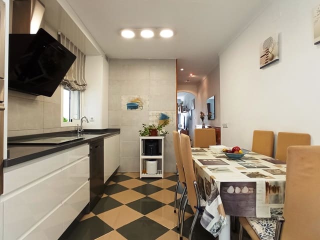 2 quarto Casa em Banda para venda em Torrox Pueblo, Torrox - 190 000 € (Ref: 4745339)