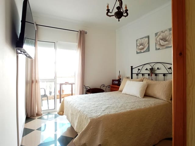 2 quarto Casa em Banda para venda em Torrox Pueblo, Torrox - 190 000 € (Ref: 4745339)