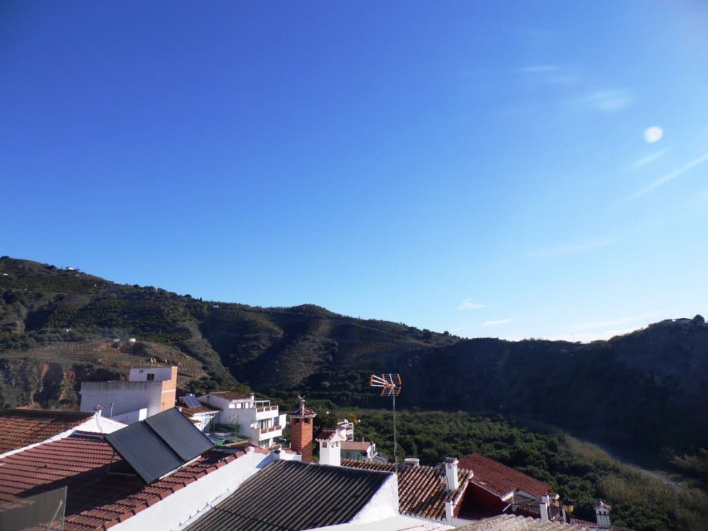 4 bedroom Townhouse for sale in Benamargosa - € 89,000 (Ref: 5174421)