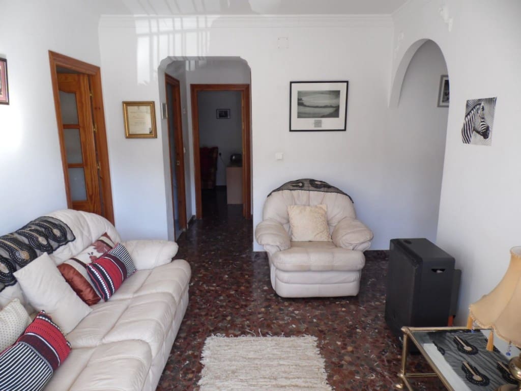 7 soveværelse Villa til salg i Benamargosa - € 199.500 (Ref: 5755891)