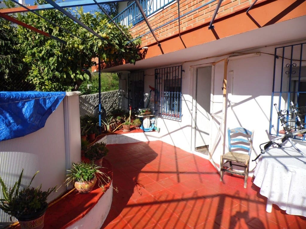 7 soveværelse Villa til salg i Benamargosa - € 199.500 (Ref: 5755891)