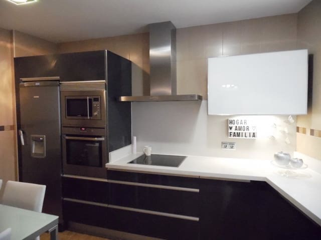 3 soveværelse Byhus til salg i Archez med garage - € 215.000 (Ref: 5880958)