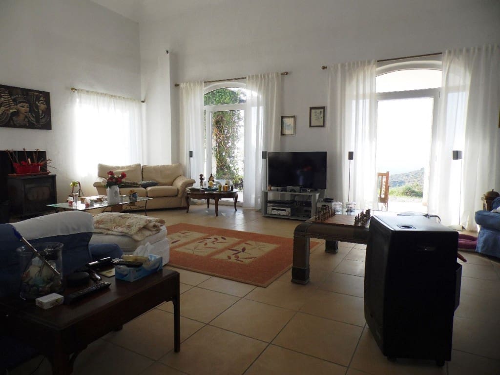 4 soveværelse Finca/Landehus til salg i Canillas de Aceituno - € 395.000 (Ref: 5924325)