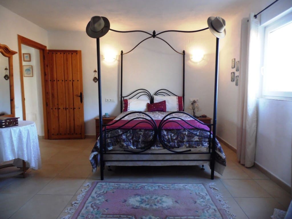 4 soveværelse Finca/Landehus til salg i Canillas de Aceituno - € 395.000 (Ref: 5924325)