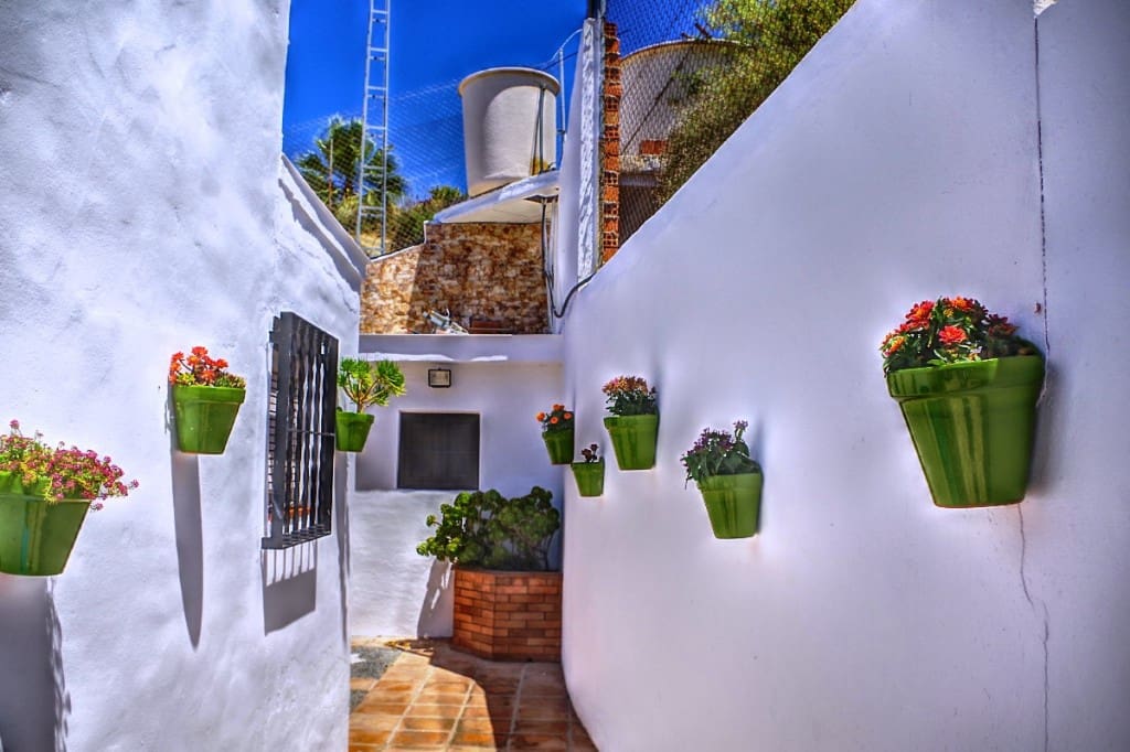 2 soveværelse Finca/Landehus til salg i Vinuela med swimmingpool - € 273.000 (Ref: 6483331)