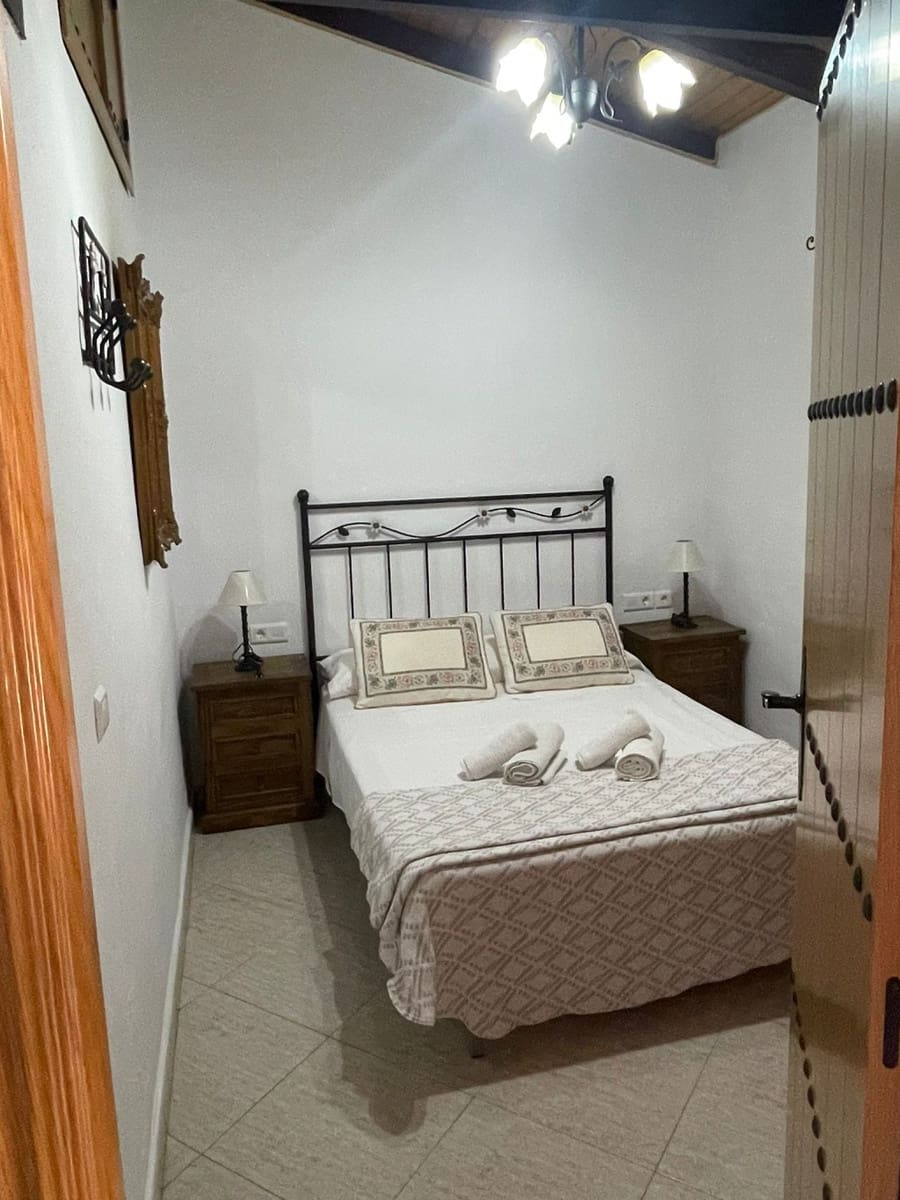 2 soveværelse Finca/Landehus til salg i Vinuela med swimmingpool - € 273.000 (Ref: 6483331)