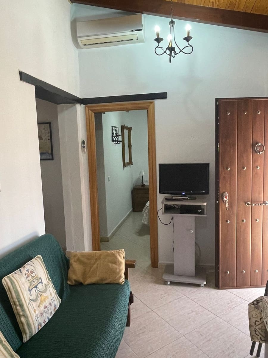 2 soveværelse Finca/Landehus til salg i Vinuela med swimmingpool - € 273.000 (Ref: 6483331)