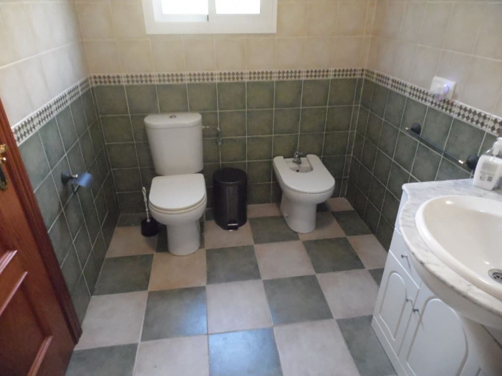 3 chambre Finca/Maison de Campagne à vendre à Canillas de Aceituno avec piscine - 350 000 € (Ref: 6730531)