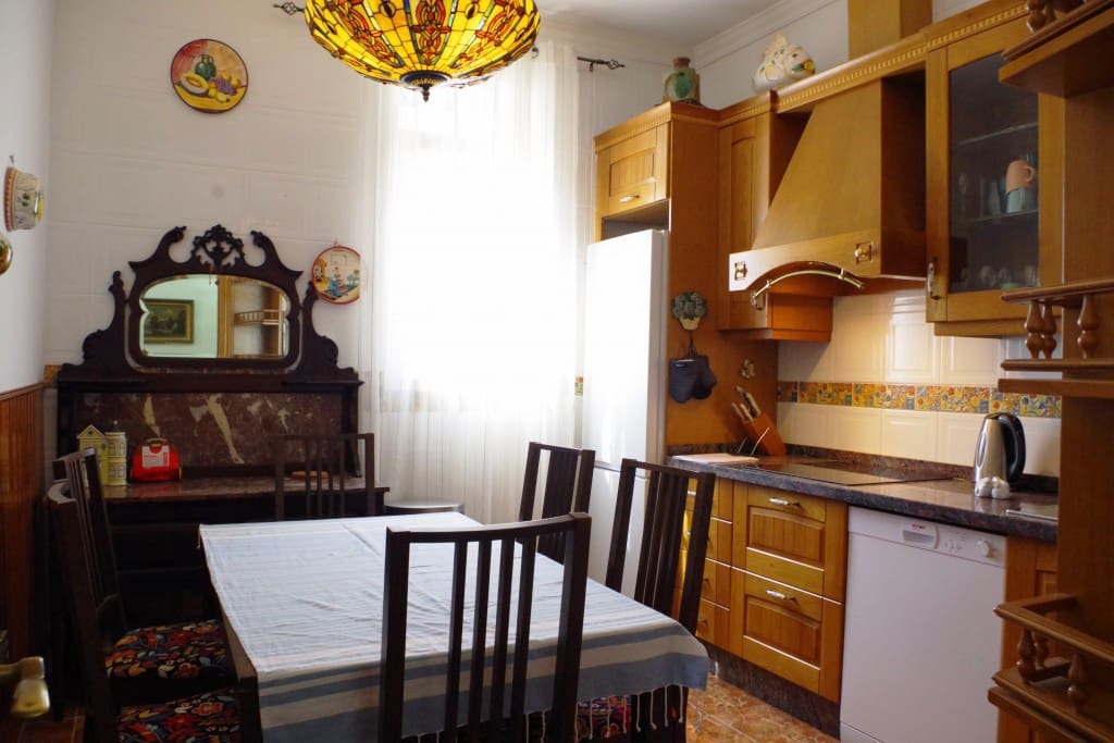 4 soveværelse Villa til salg i Caleta de Velez med swimmingpool - € 485.000 (Ref: 6794839)